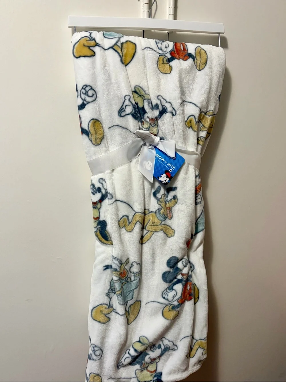 Disney White Throw Blanket with Mickey & Friends